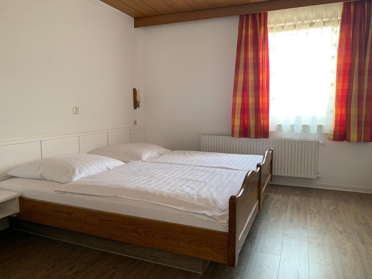 Gasthof zum Bären Asperg Exterior foto