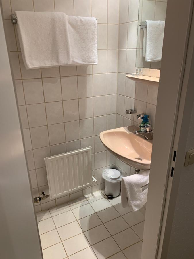 Gasthof zum Bären Asperg Exterior foto